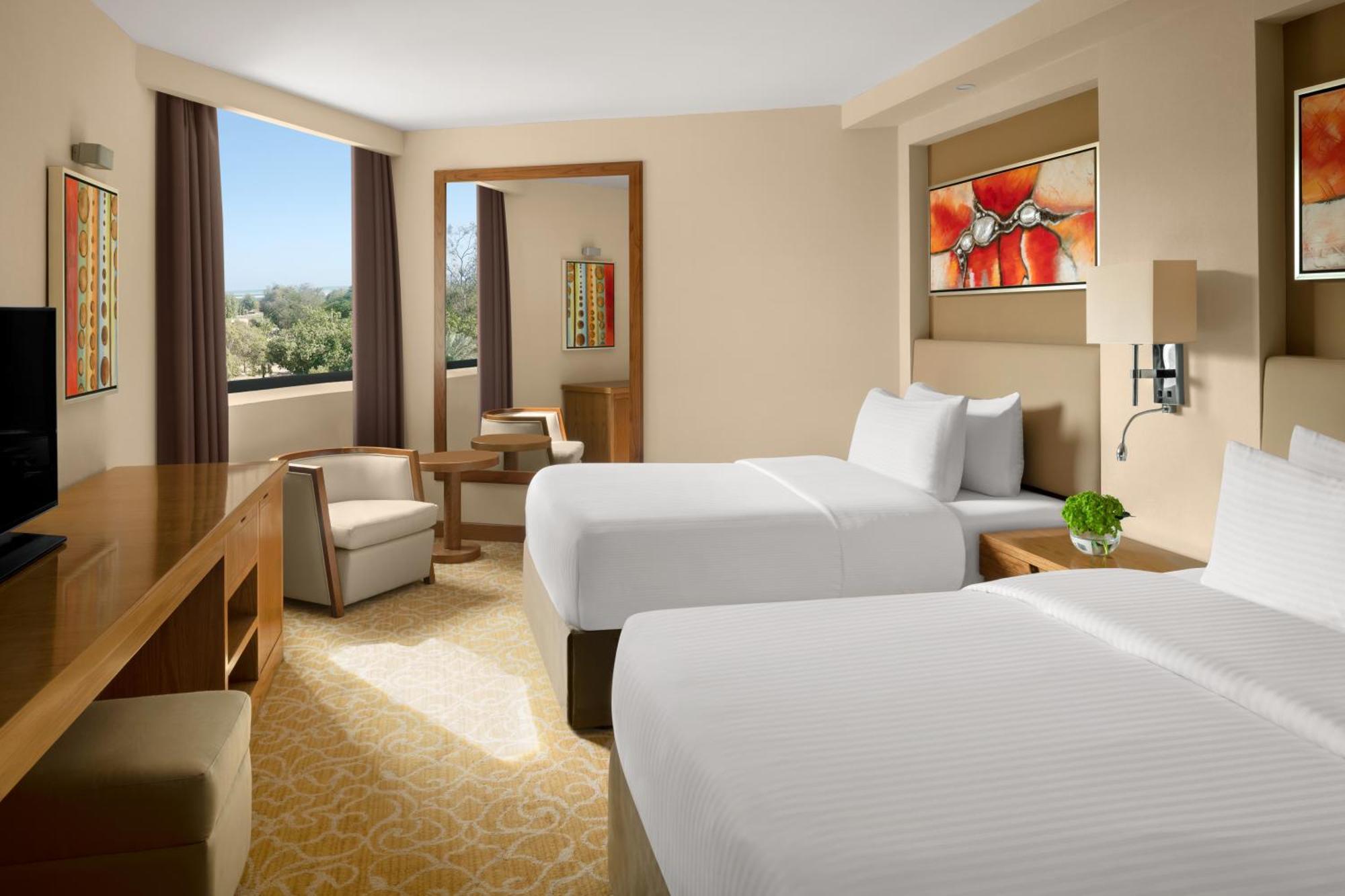 インターコンチネンタル アル ジュバイル Al Al Jubail エクステリア 写真 A guest room at the Hilton San Diego Bayfront