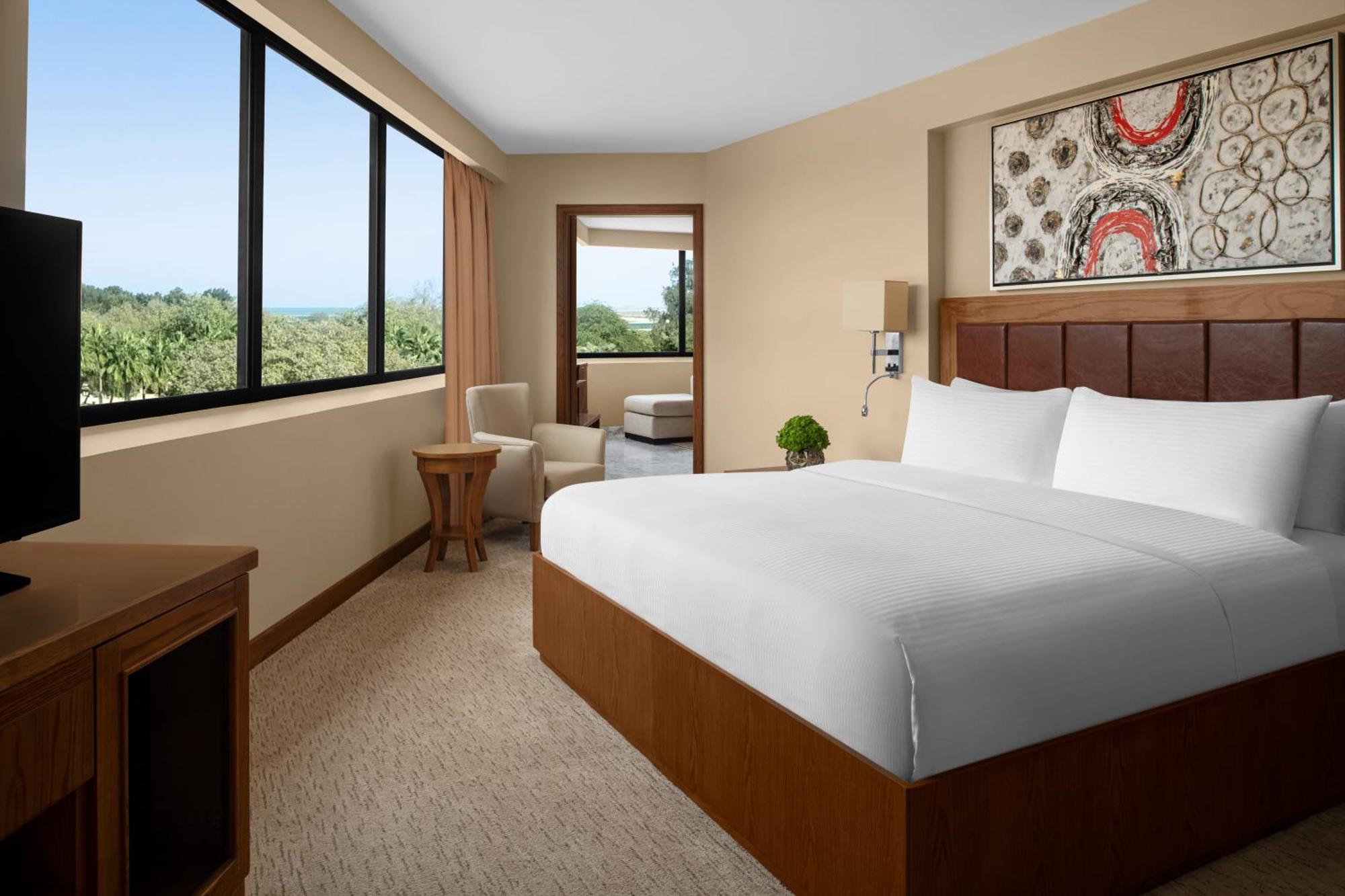 インターコンチネンタル アル ジュバイル Al Al Jubail エクステリア 写真 A guest room at the Hilton San Diego Bayfront